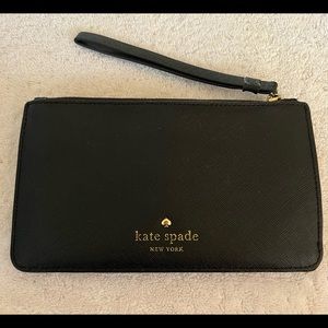 Kate Spade ♠️ Wristlet